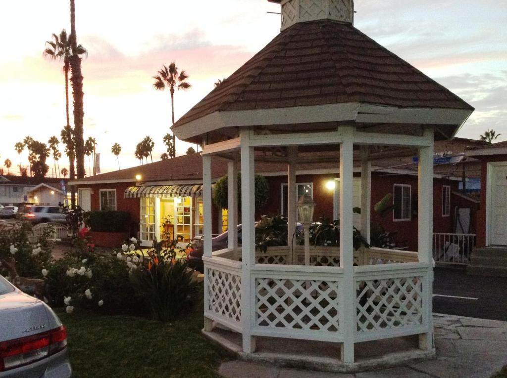 Oceanside Inn & Suites Eksteriør billede